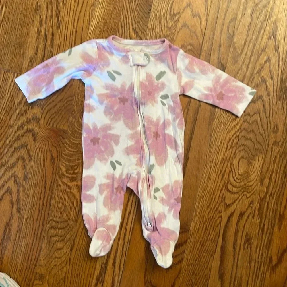 Carters pink floral onesie size 0-3M